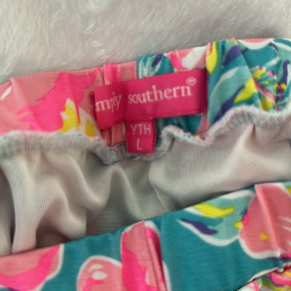 Simply Southern 3 pairs Pom Pom Shorts YL - Picture 8 of 8